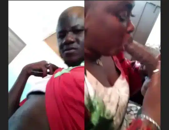 Married woman gave Blowjob in public toilet